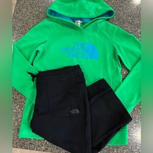 Womens NORTH FACE Hoodie Sweatshirt & Cropped Sweatpants, sz Medium